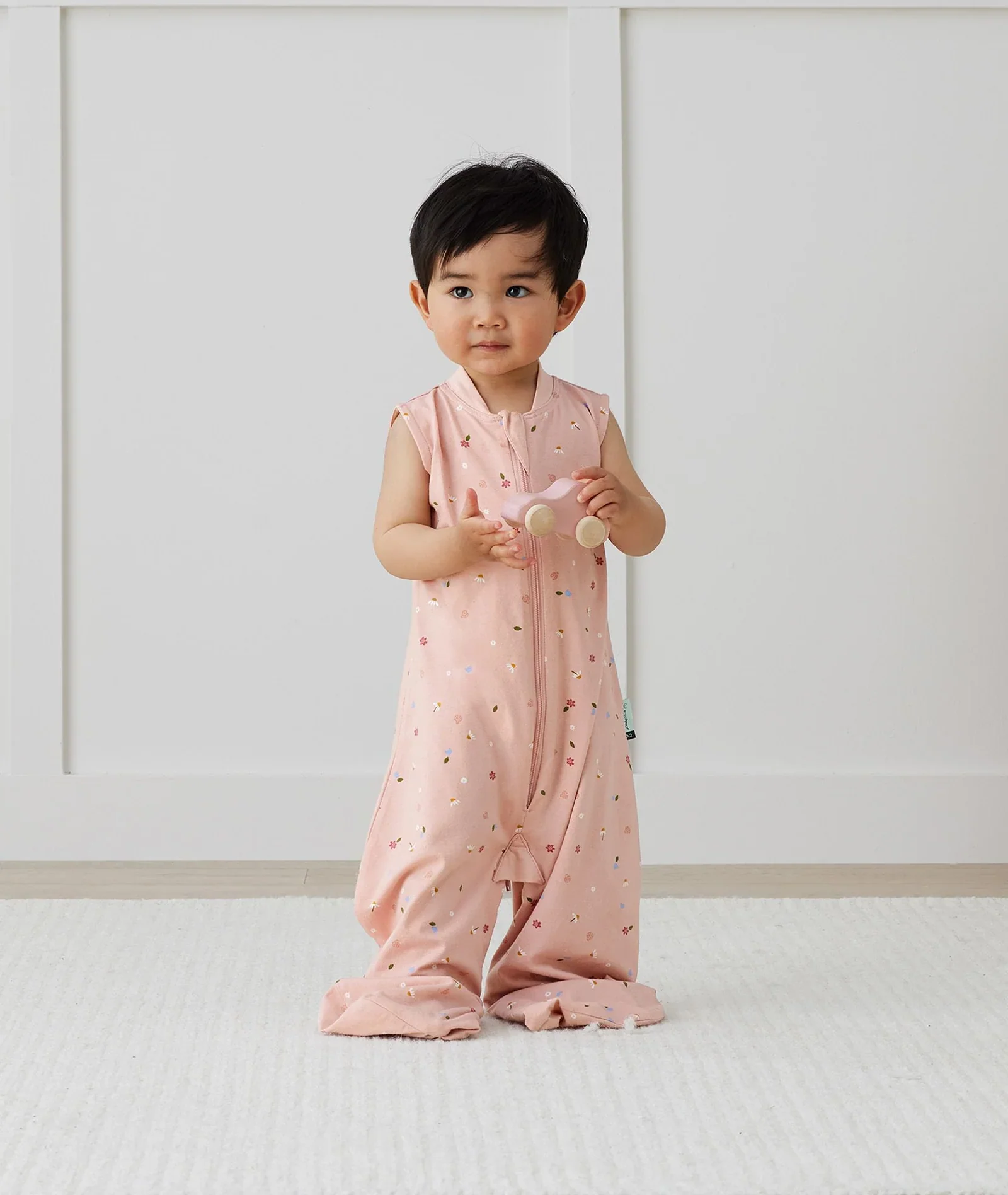 ergoPouch Australia Sleep Suit Bag 0.2 TOG - Daisies - Image 2